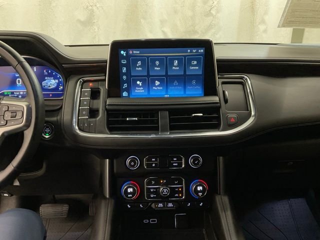 Used 2023 Black Chevrolet Z71 image 17