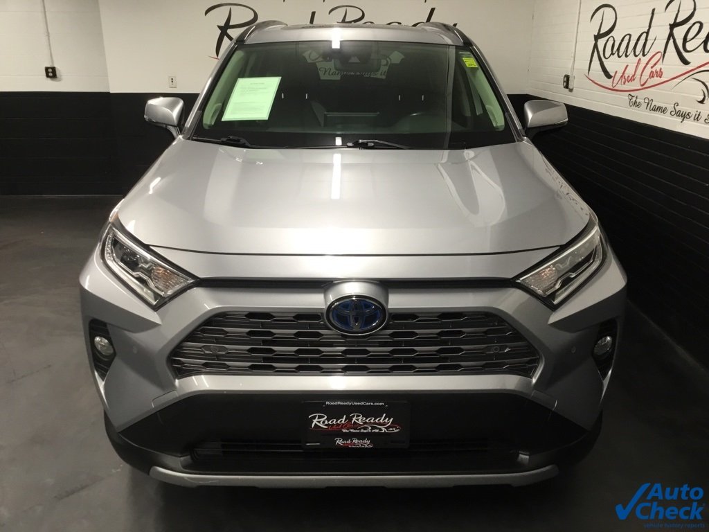 2020 Toyota RAV4 Hybrid Limited photo 4
