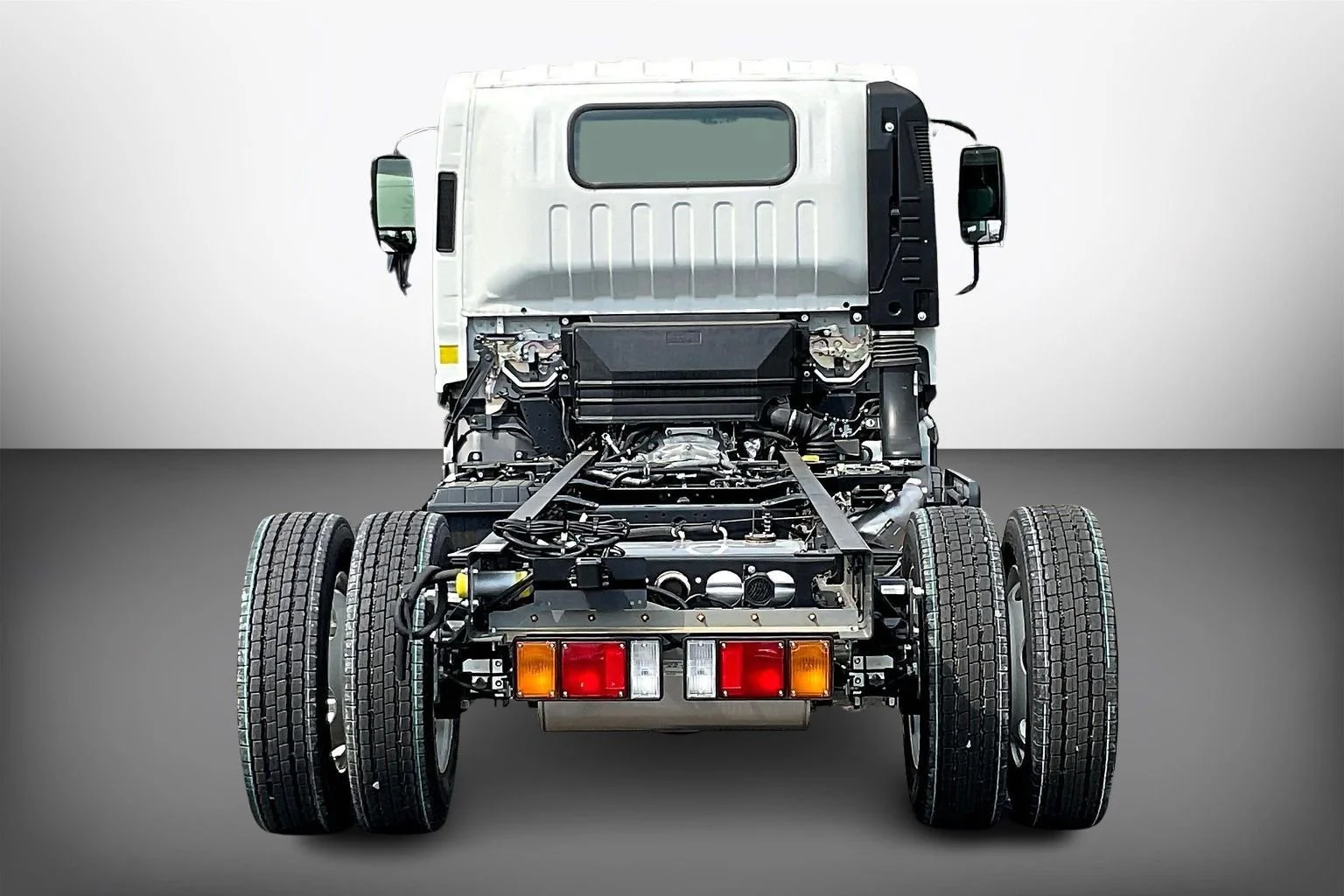 New 2025 White Chevrolet Base image 4