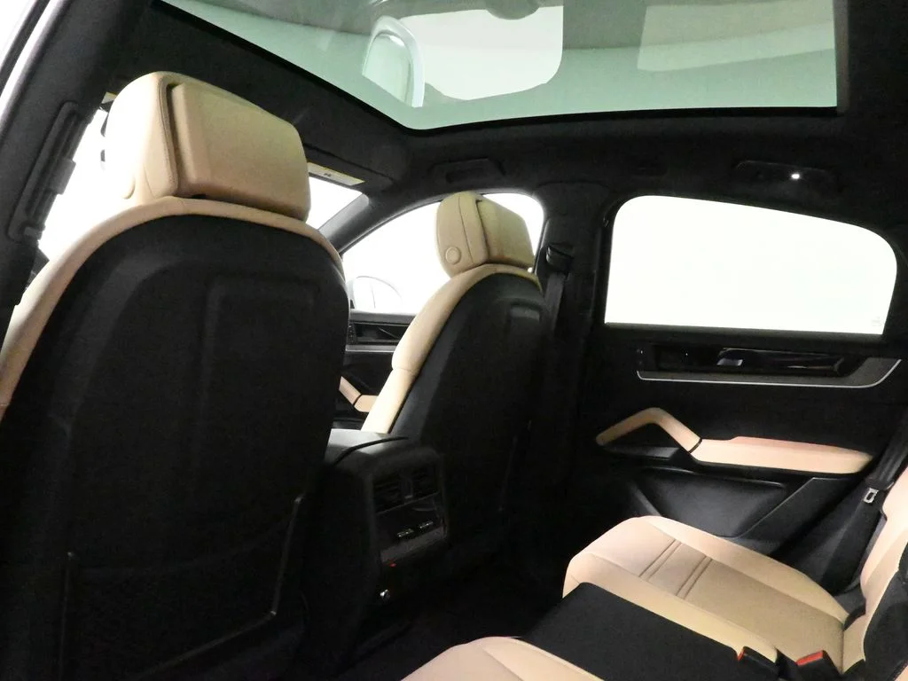 Certified Used 2026 White Porsche  image 35