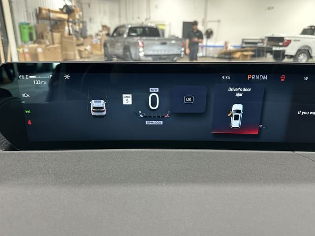 New 2027 Gray Ford Platinum image 14