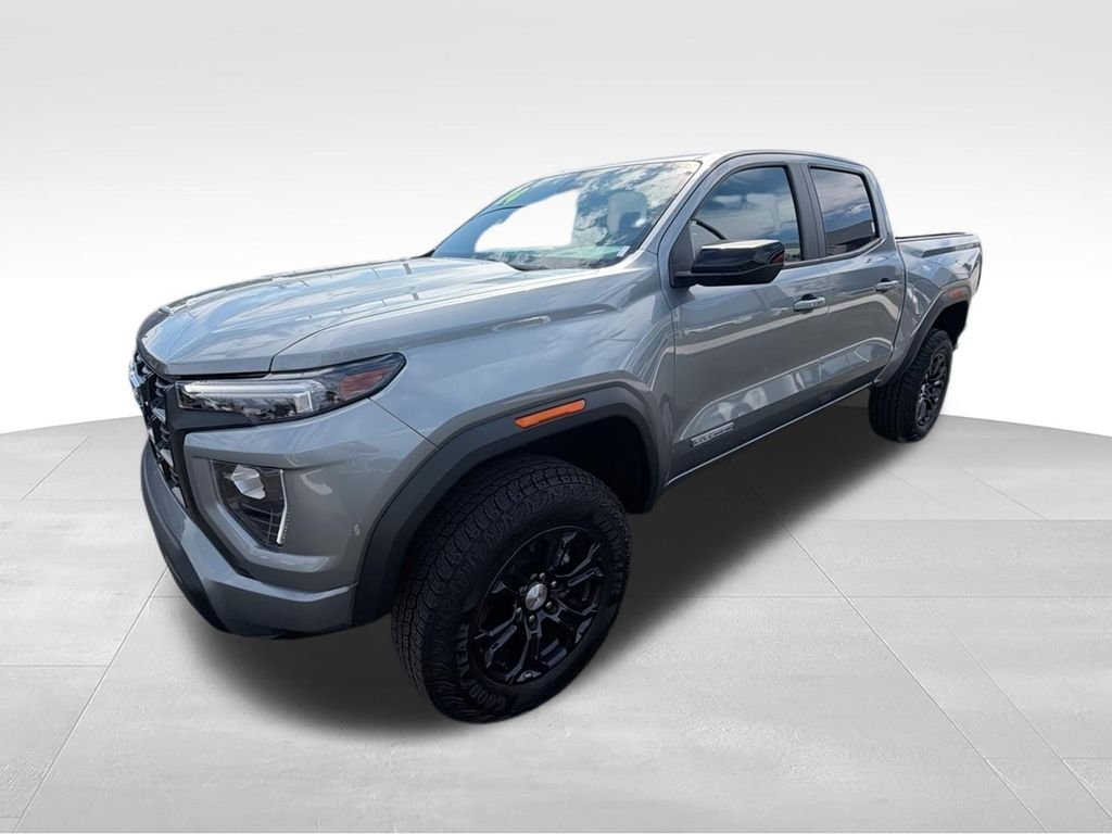 Used 2024 Silver GMC Elevation image 5