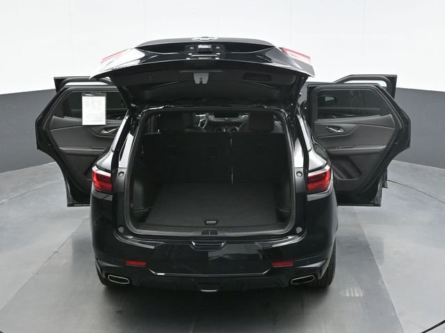 Used 2025 Black Chevrolet RS image 27