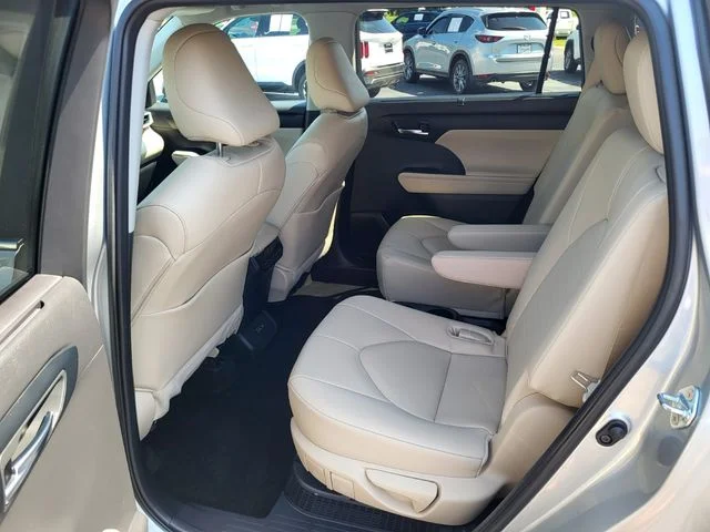 Used 2024 Silver Toyota XLE image 14