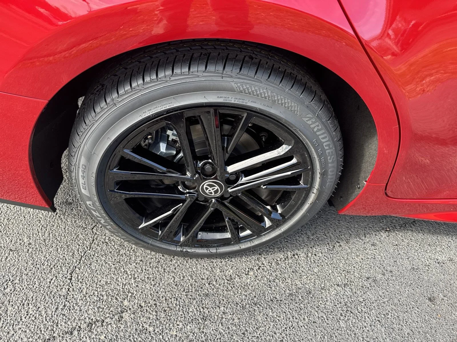 Used 2025  Toyota  image 11