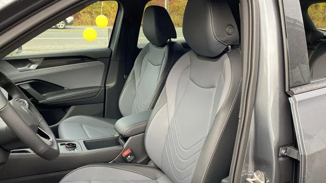 2026 Volkswagen Tiguan SE R-LINE BLACK - Photo 13