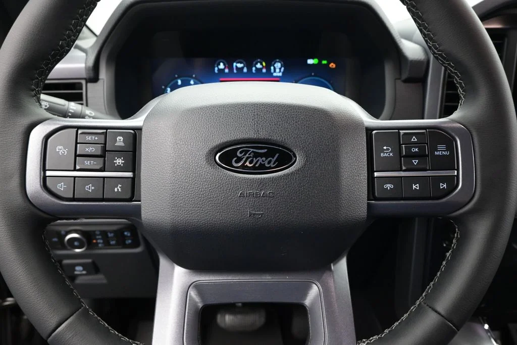 New 2026 Carbonized Gray Metallic Ford XLT image 11