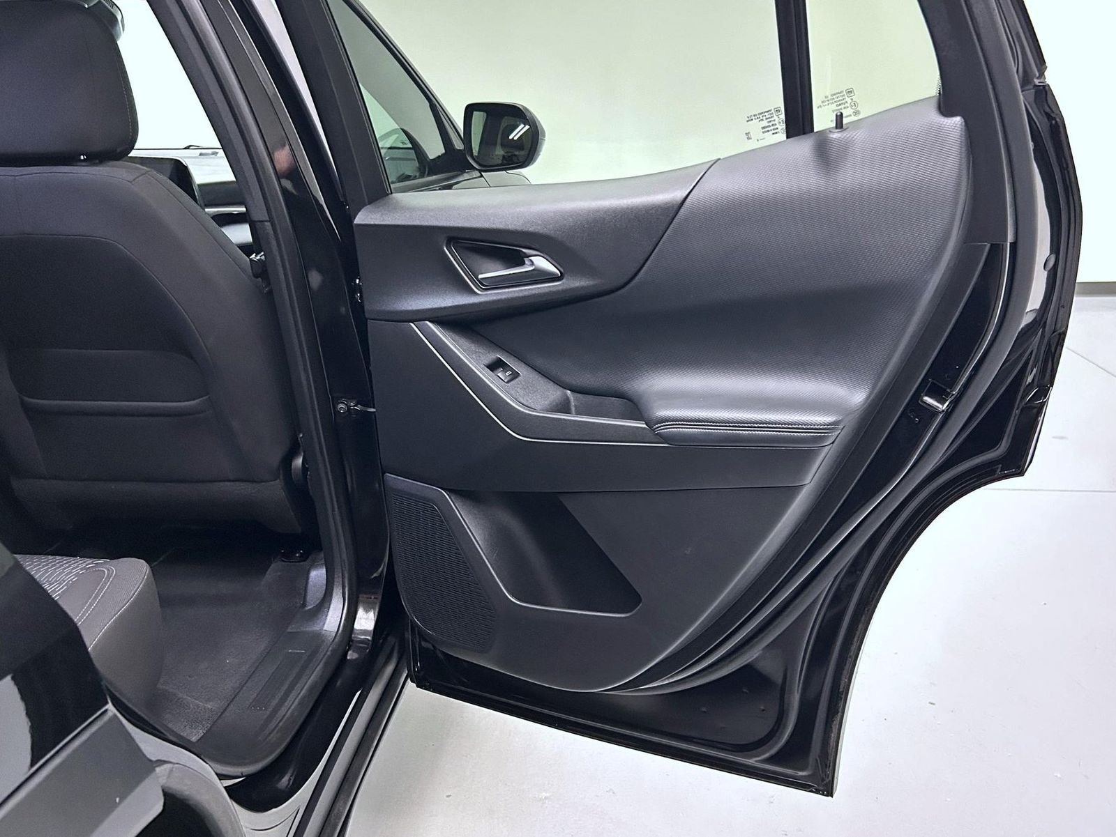 Used 2025 Black Chevrolet LT image 17