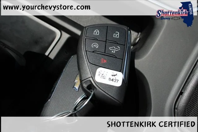 Used 2022 White Chevrolet LT image 38