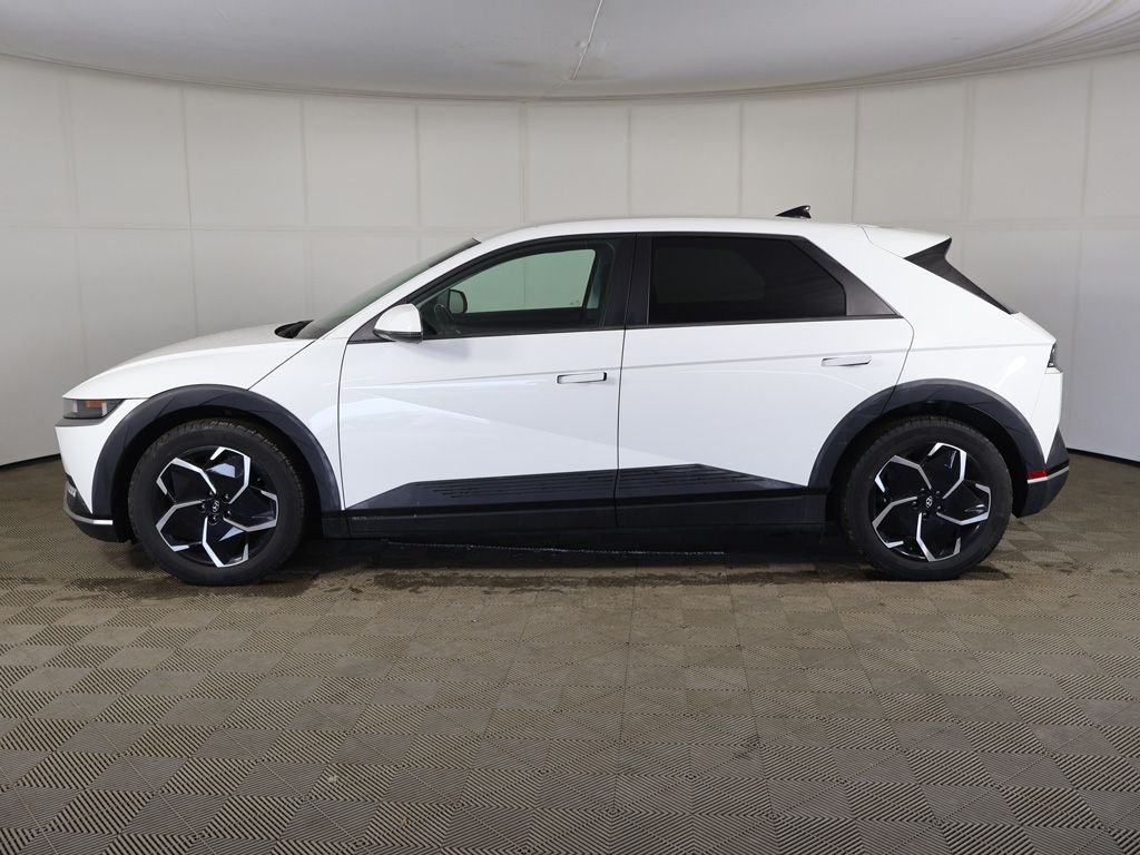 Used 2024 White Hyundai SEL image 13