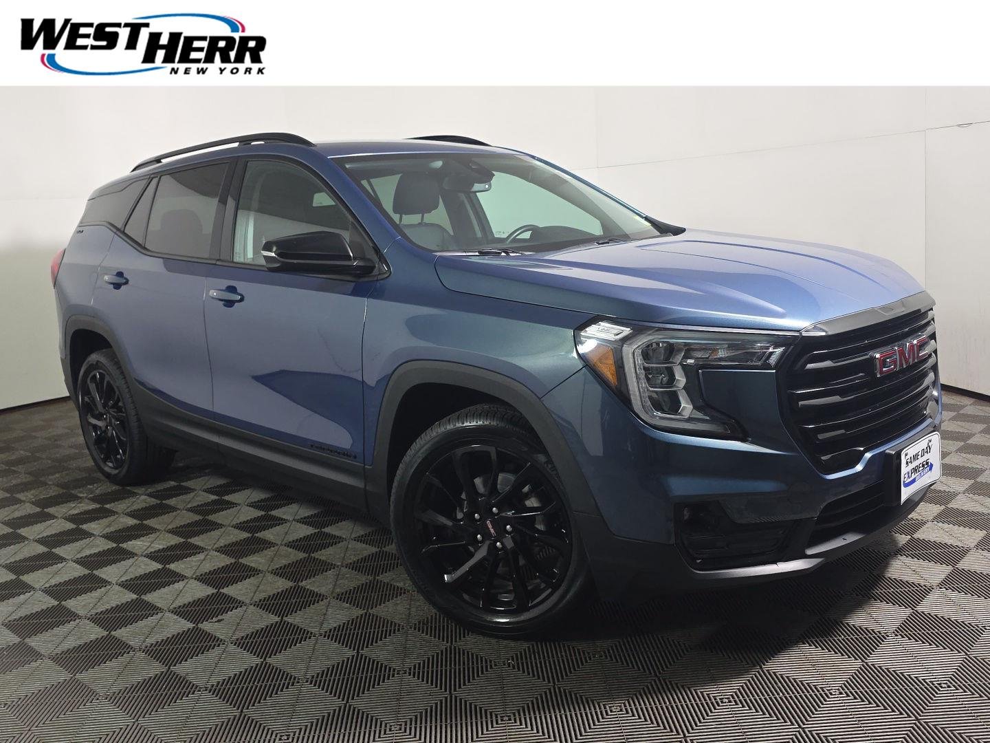 Used 2024 Downpour Metallic GMC SLT image 1