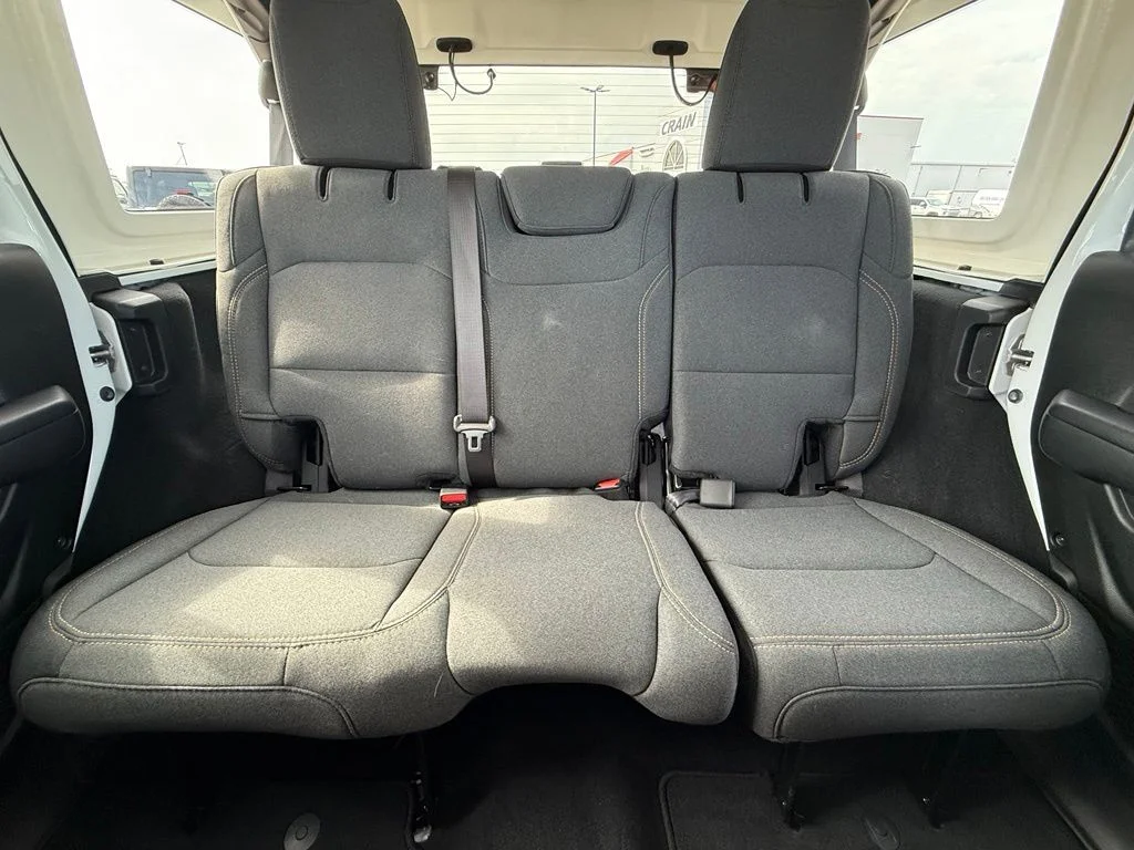 Used 2025 Black Jeep Sahara image 30