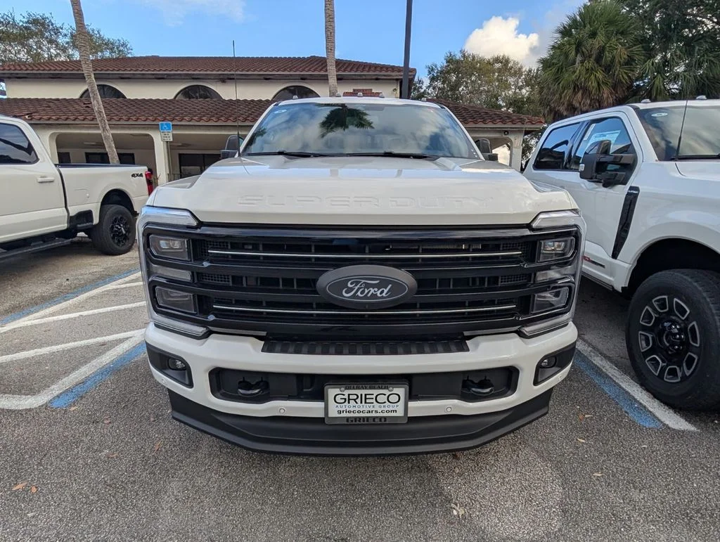 2026 Ford F-250 Super Duty Platinum - Photo 3