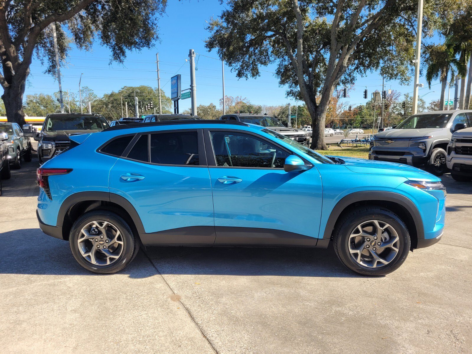 2026 Chevrolet Trax LT - Photo 8