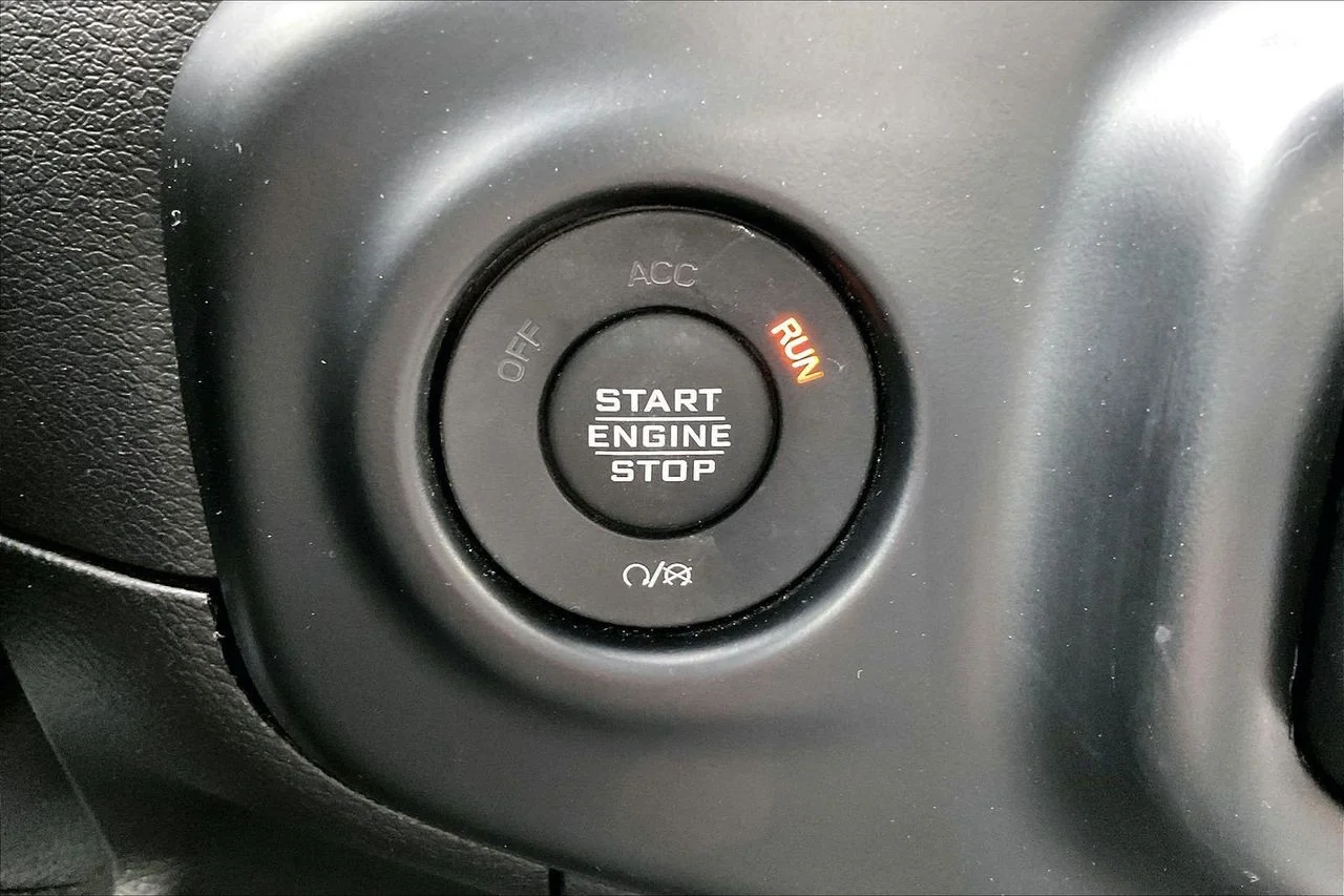 Used 2021  Jeep Rubicon image 26