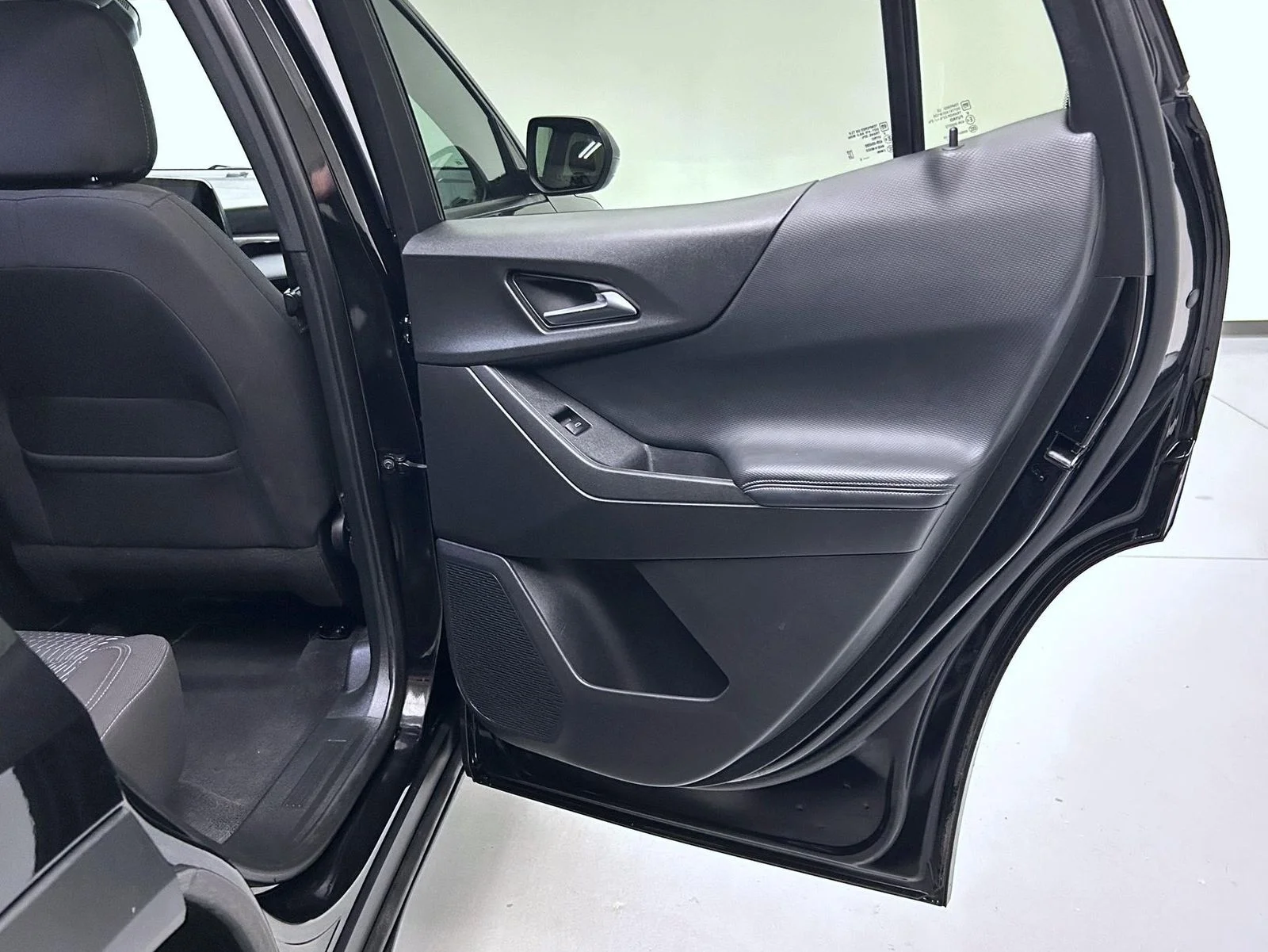 Used 2025 Black Chevrolet LT image 17