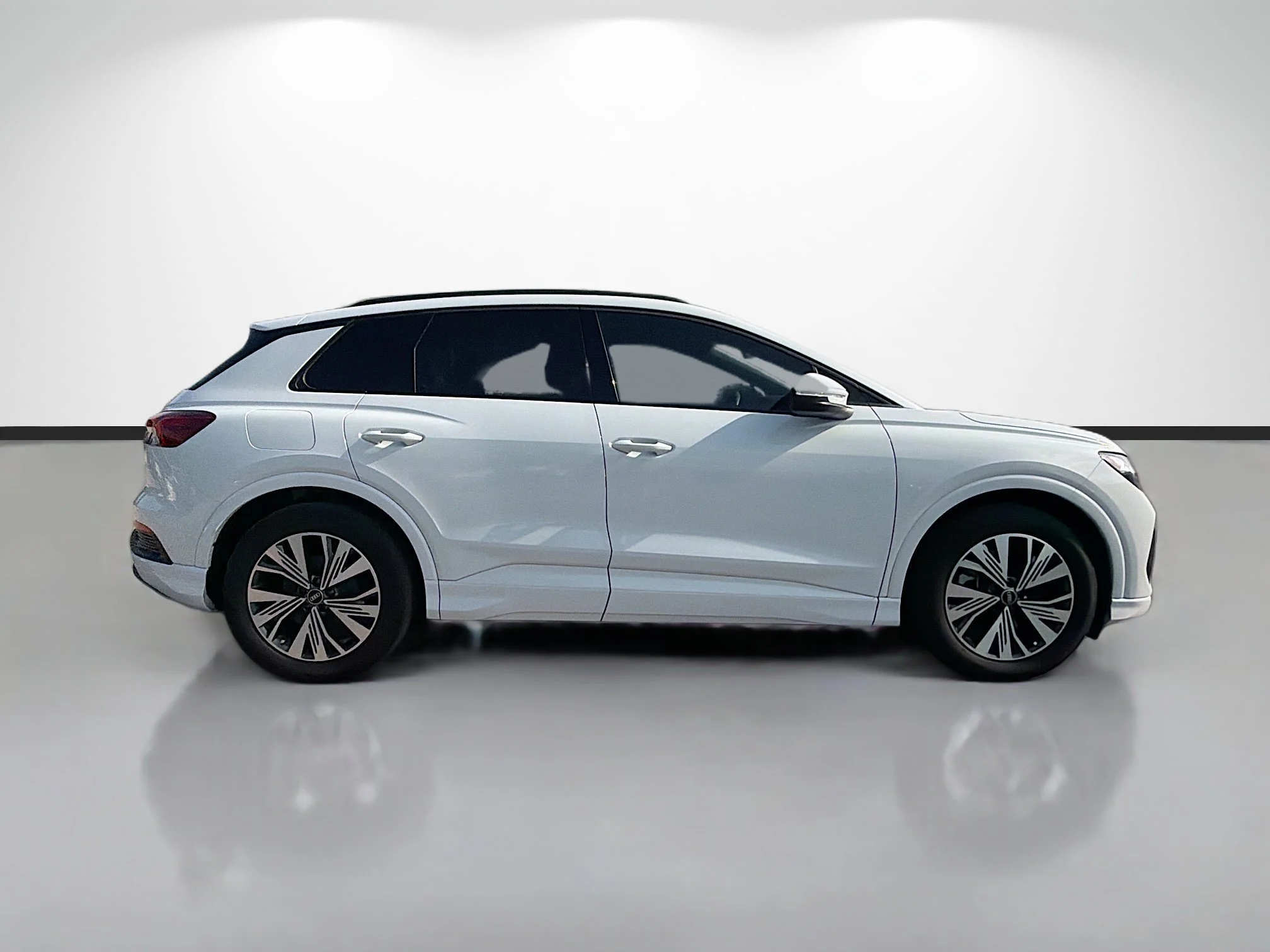 Used 2025 Glacier White Audi Premium image 2