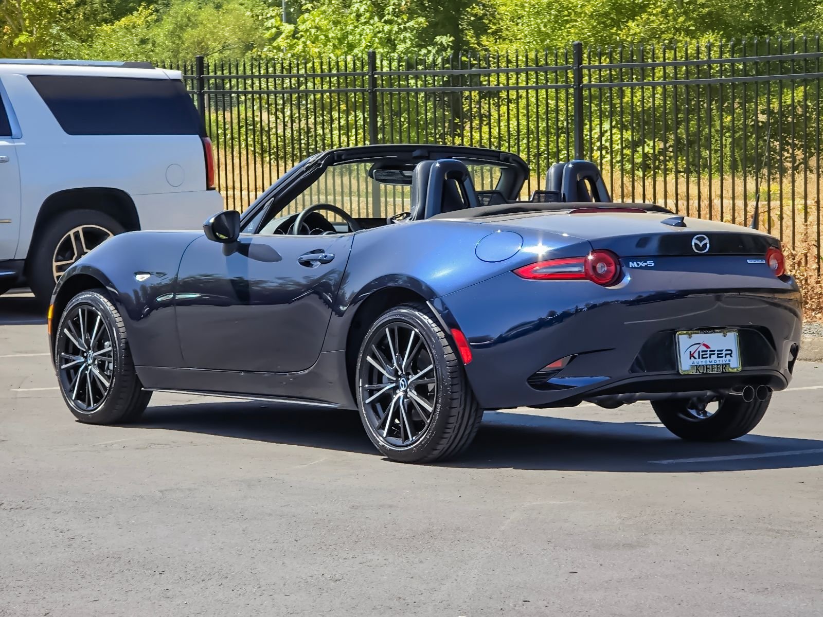 2025 Mazda MX-5 Miata Grand Touring - Photo 6