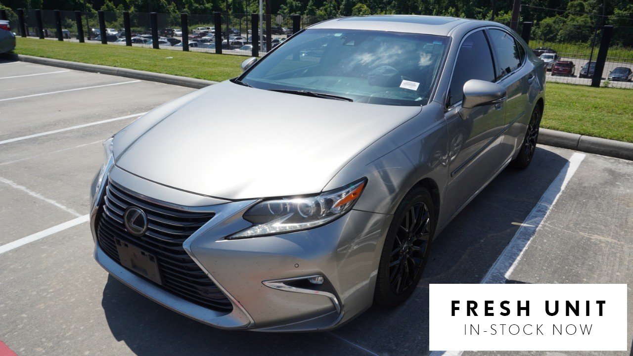 2016 Lexus ES 350 350's photo