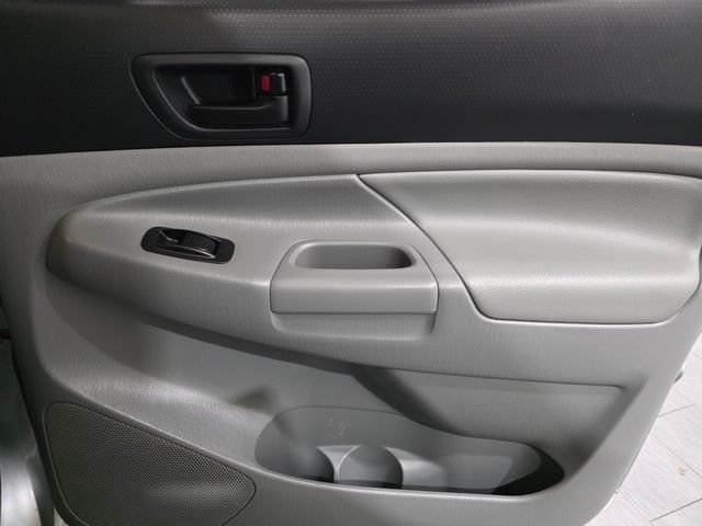 Used 2015 Silver Toyota Base image 12