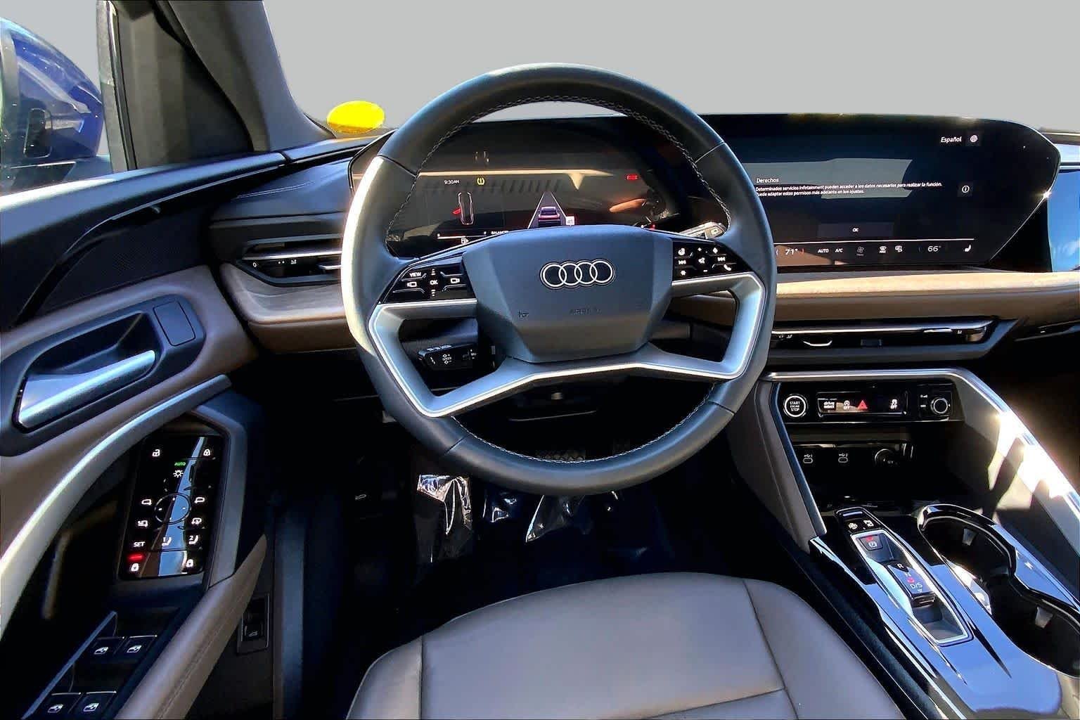 Used 2025 Navarra Blue Metallic Audi Premium image 6