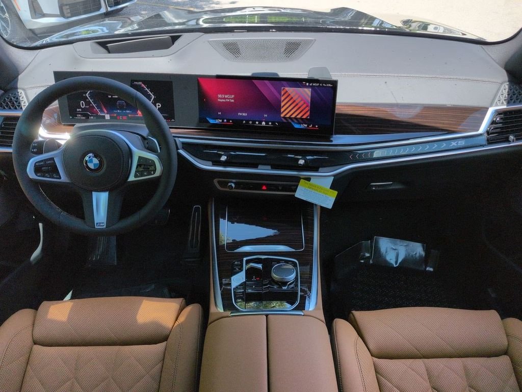 New 2026 Black Sapphire Metallic BMW xDrive40i image 15