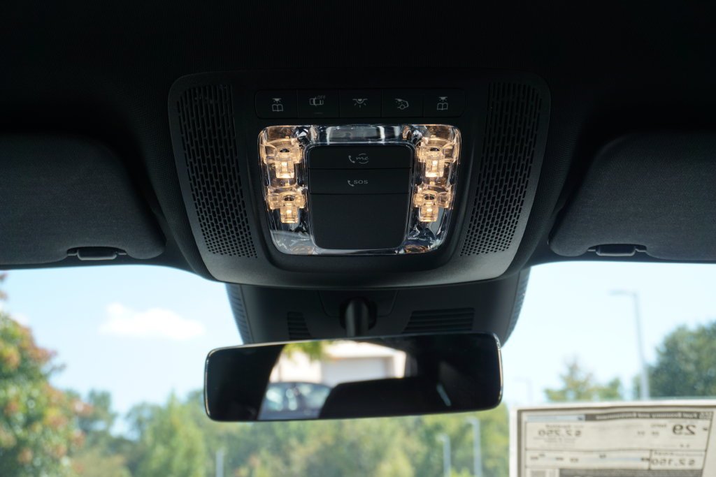 New 2026 Polar White Mercedes-Benz GLA 250 image 28