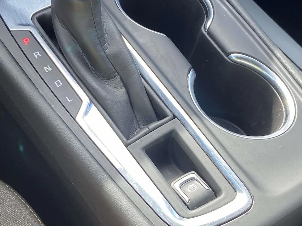Used 2024 Mosaic Black Metallic Chevrolet LT image 27