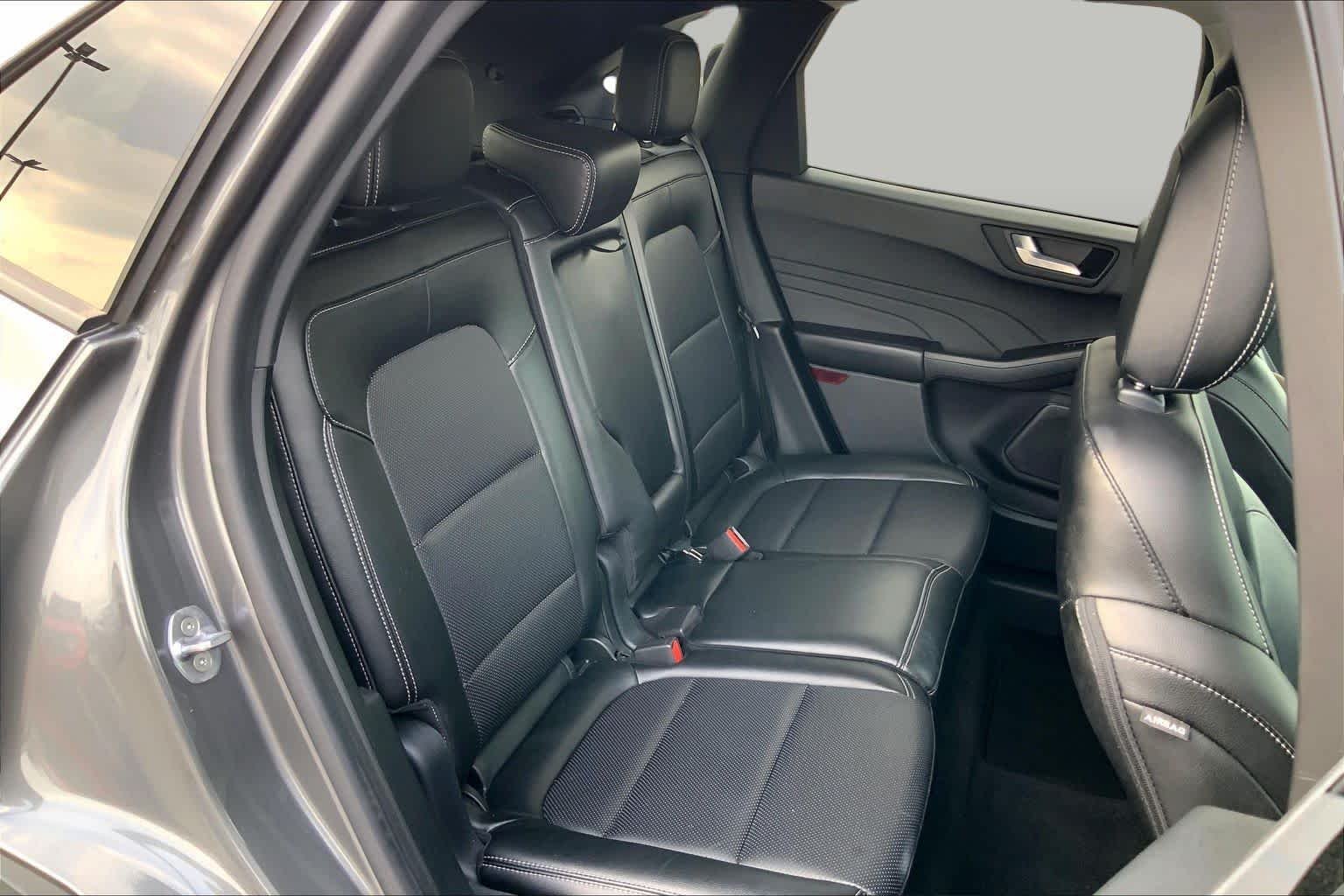 Used 2022 Carbonized Gray Metallic Ford SEL image 10