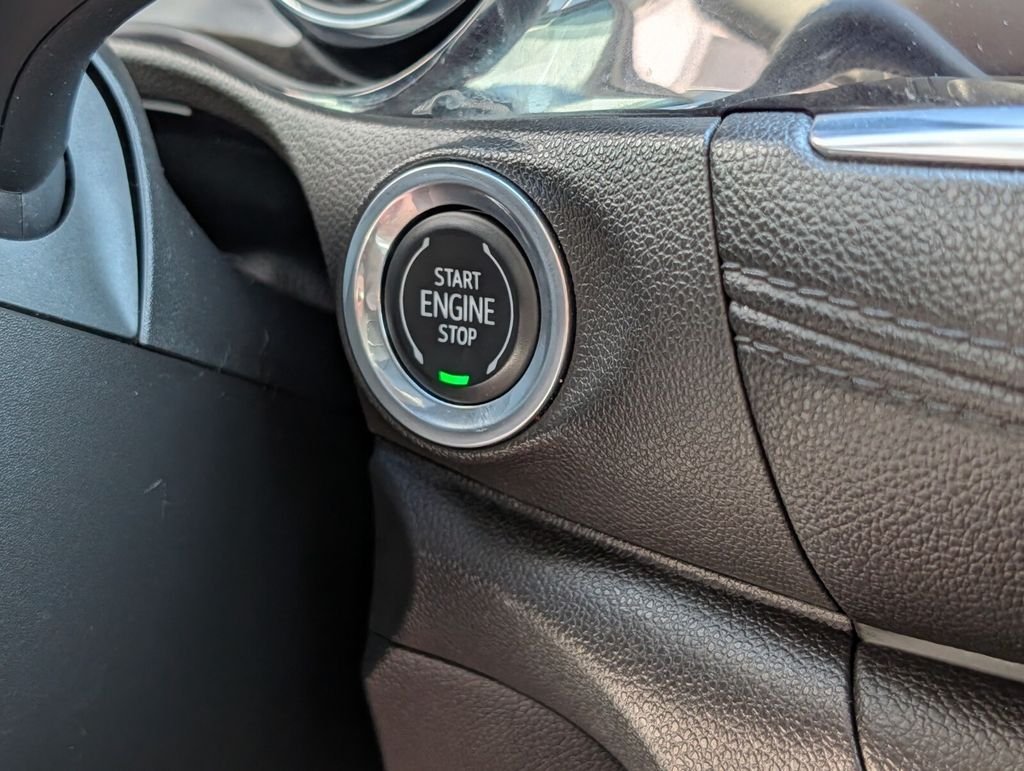 2020 Buick Encore GX Essence - Photo 25