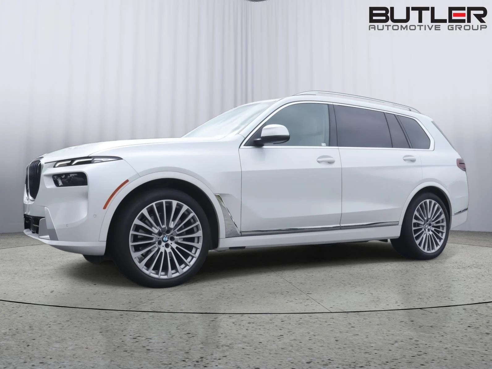 Certified Used 2024 Mineral White Metallic BMW xDrive40i image 1