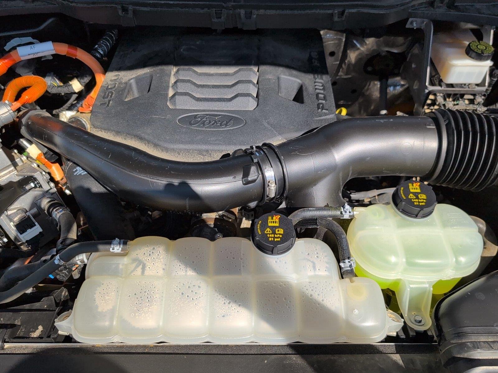 Used 2023 Oxford White Ford XLT image 38