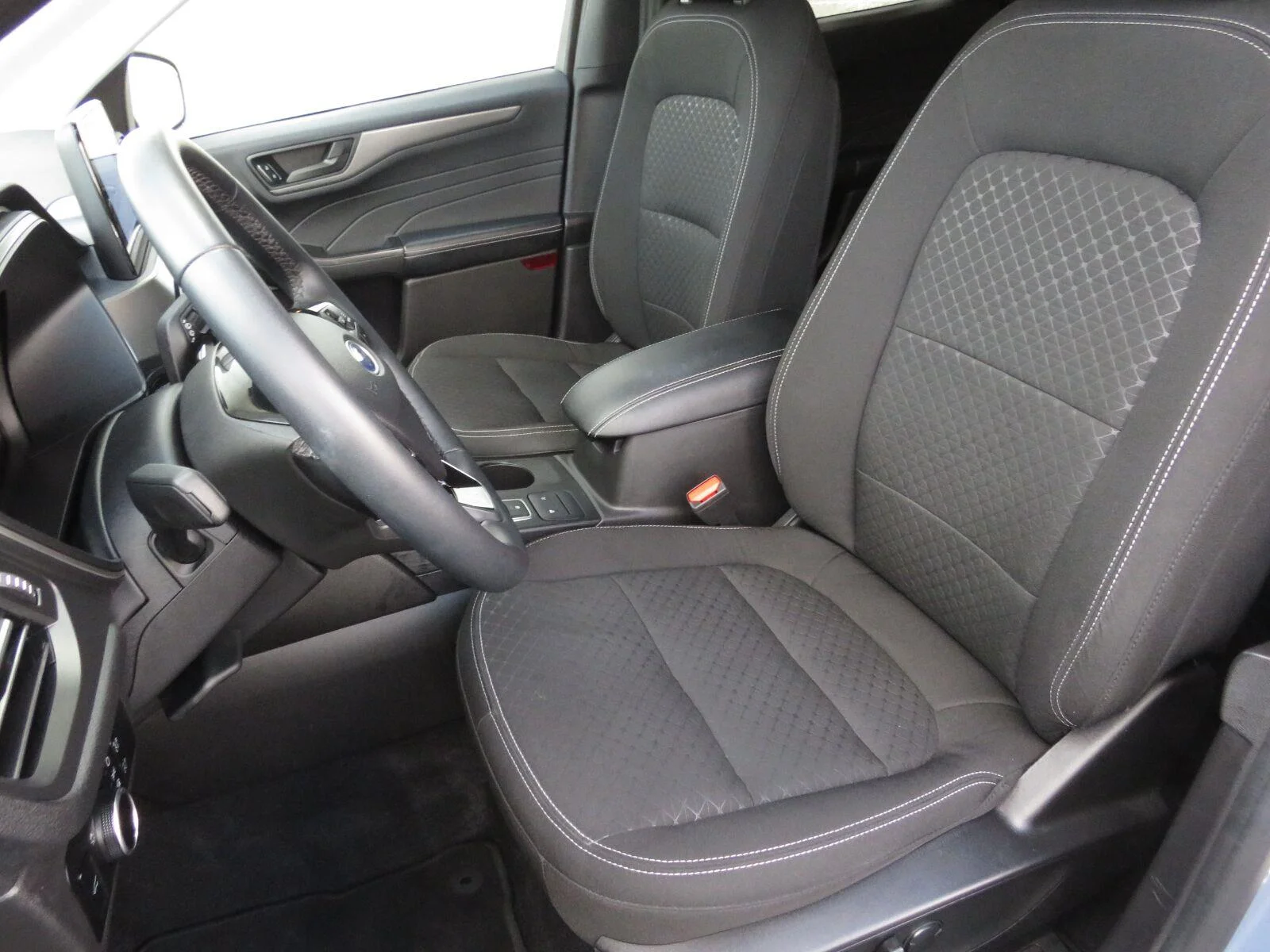 Used 2023 Vapor Blue Metall Ford Active image 21