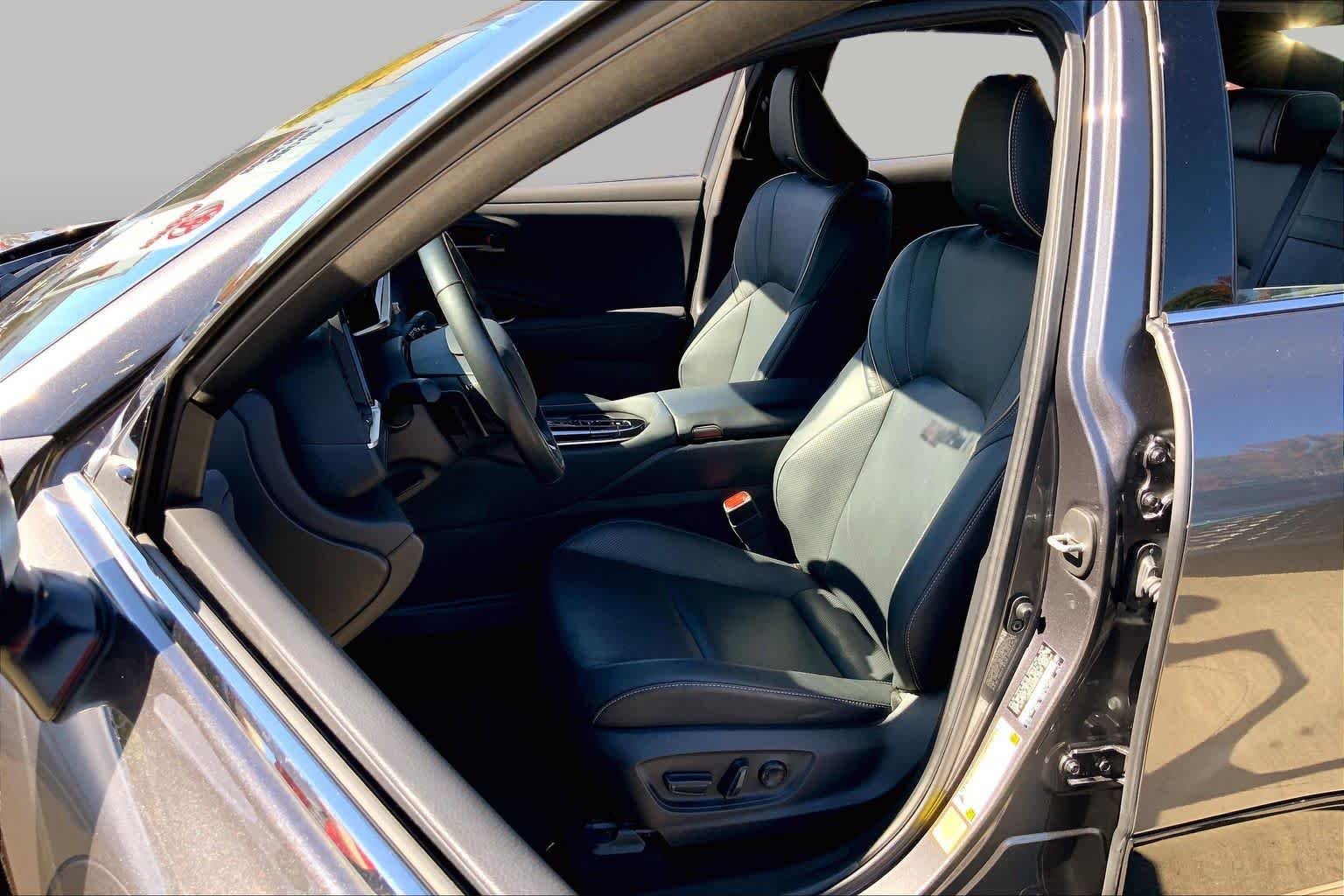 Used 2024 Magnetic Gray Metallic Toyota PLATINUM image 8