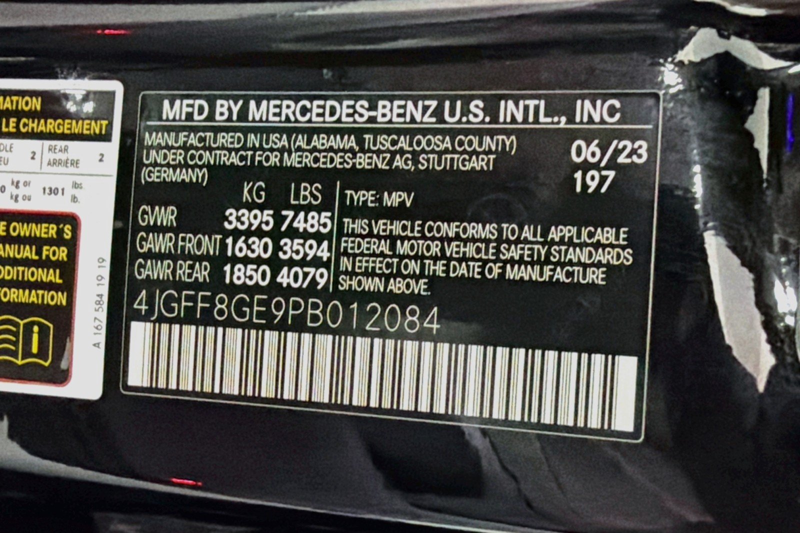 Certified Used 2023 Obsidian Black Metallic Mercedes-Benz 580 image 27