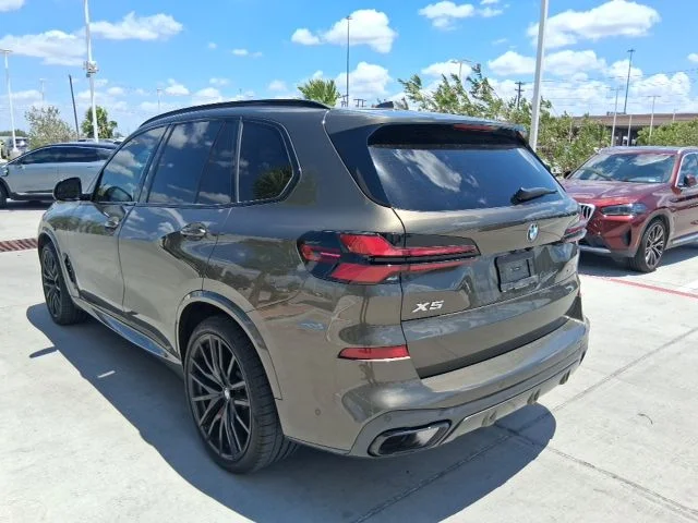 Used 2026 Green BMW sDrive40i image 4