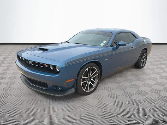 Used 2023  Dodge R/T image 3