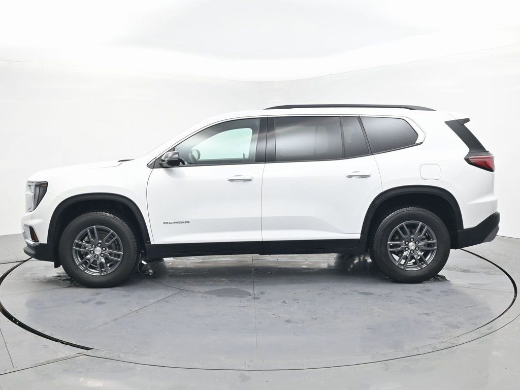 Used 2025 Summit White GMC Elevation image 3