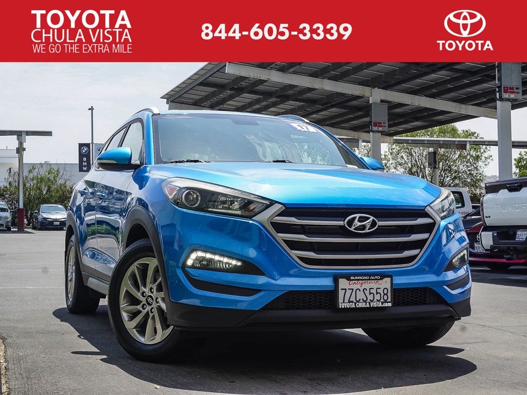Used 2017 Blue Hyundai SE Plus image 1