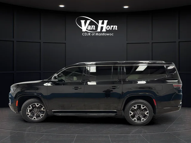 Used 2023 Diamond Black Jeep Series III image 4