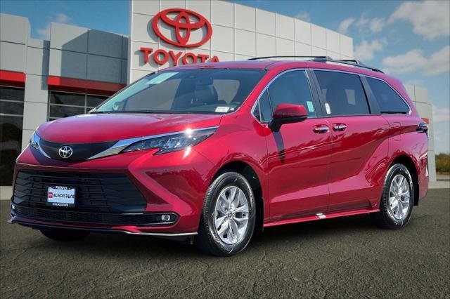 Certified Used 2026 RUBY FLARE PEARL Toyota  image 7