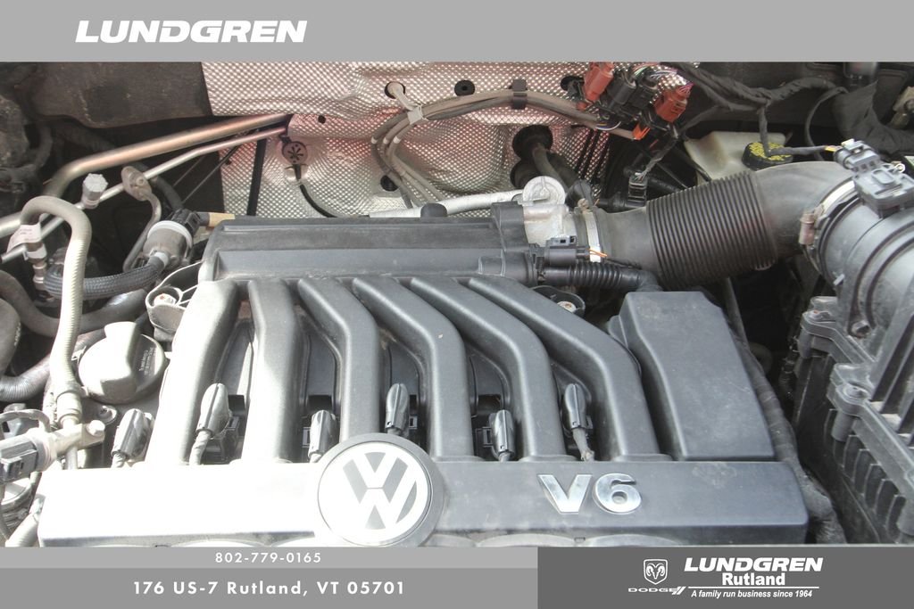 Used 2022 Black Volkswagen 3.6L V6 SE w/Technology image 50