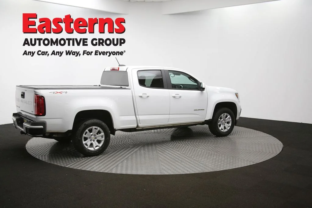 Used 2022 White Chevrolet LT image 40