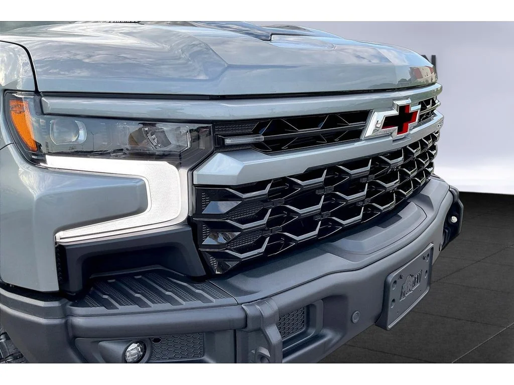 Used 2024 Sterling Gray Metallic Chevrolet ZR2 image 20