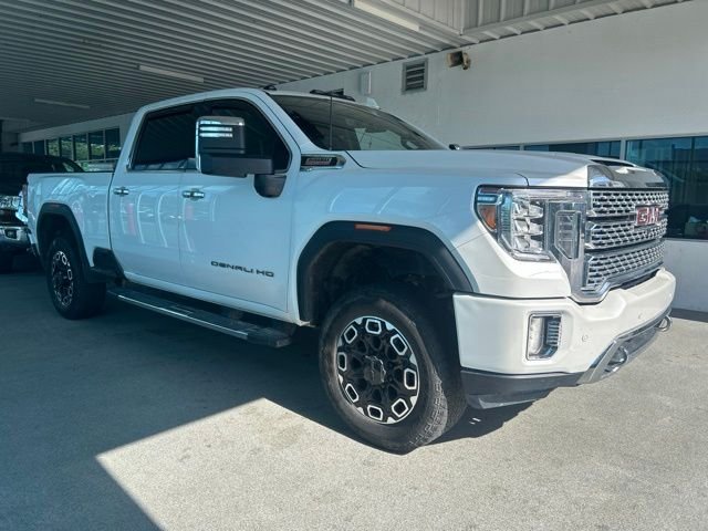 Used 2023 White GMC Denali image 1