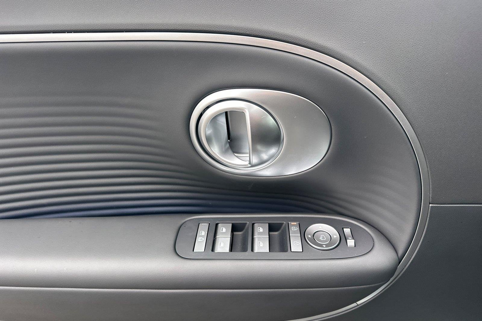 New 2026 Snow White Pearl Hyundai SEL image 40