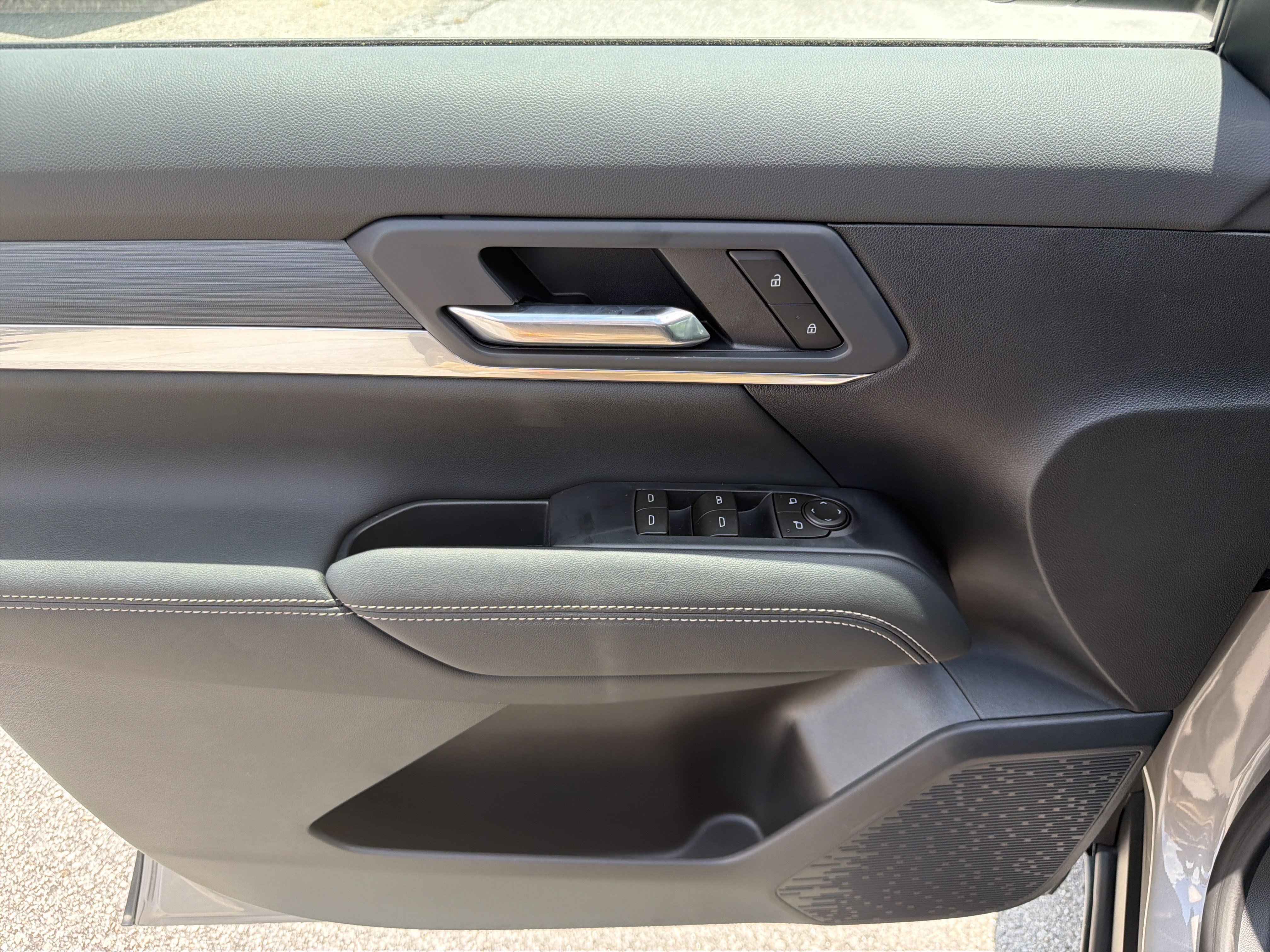 New 2026 Riverstone Metallic GMC Elevation image 10