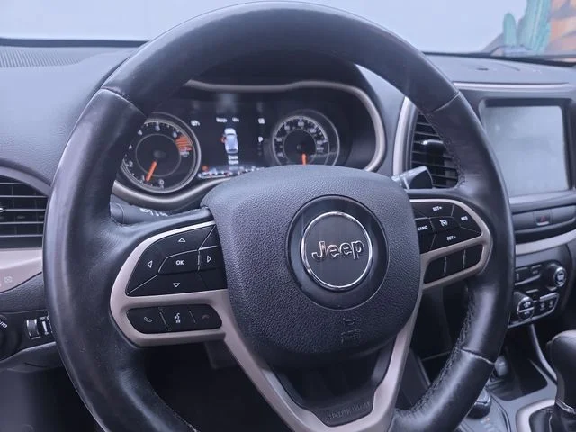 Used 2017 White Jeep Limited image 10