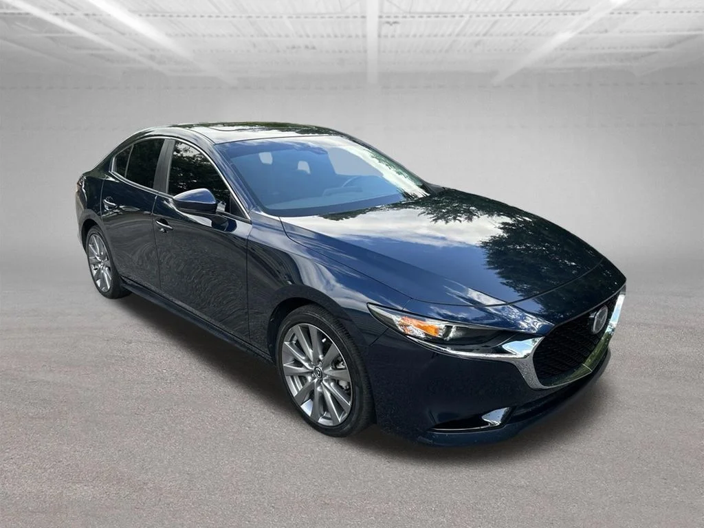 Used 2021 Blue Mazda Preferred image 8