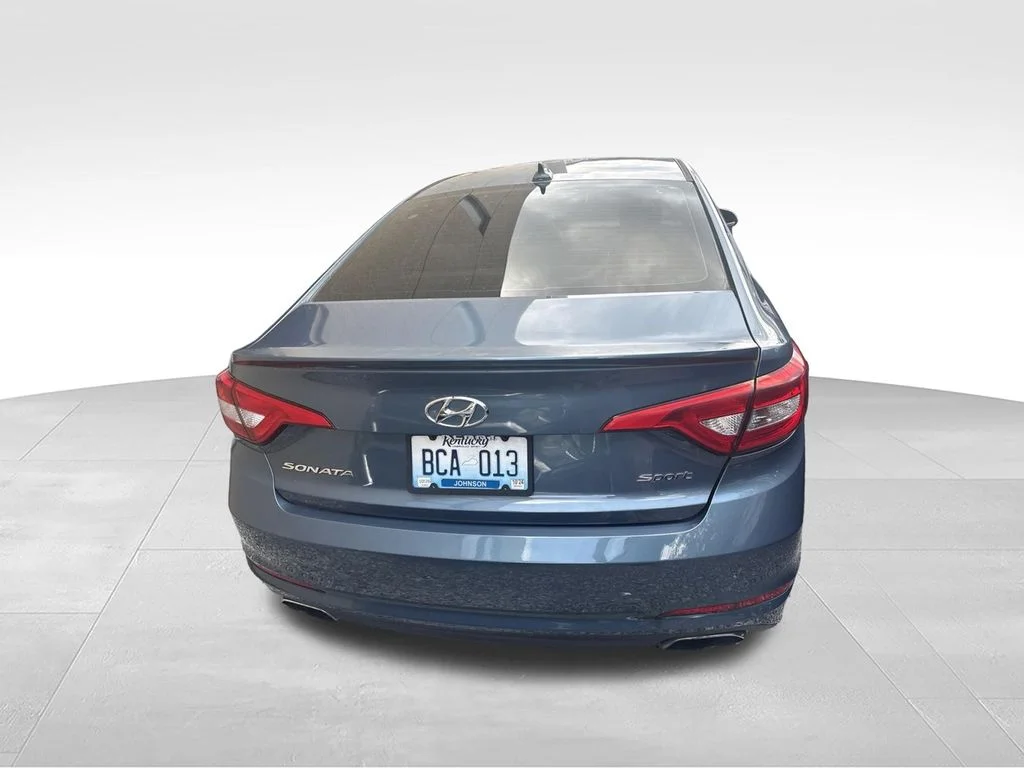 Used 2015 Blue Hyundai Sport image 7